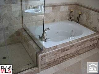 4th image of 1636 W 37th St