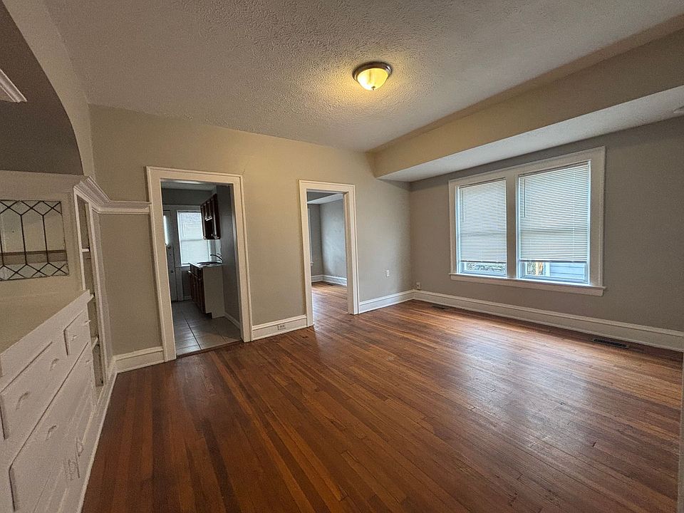 1st image of 2048 W 98th St APT 1