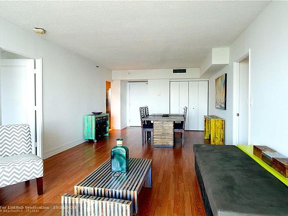 4th image of 20355 NE 34th Ct APT 722
