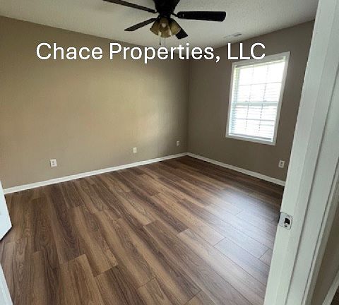 2nd image of 902 Culbreth Ave APT A