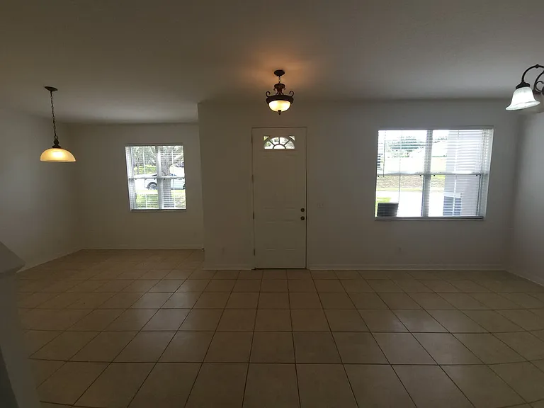 912 N Jacks Lake Rd — Photo 5