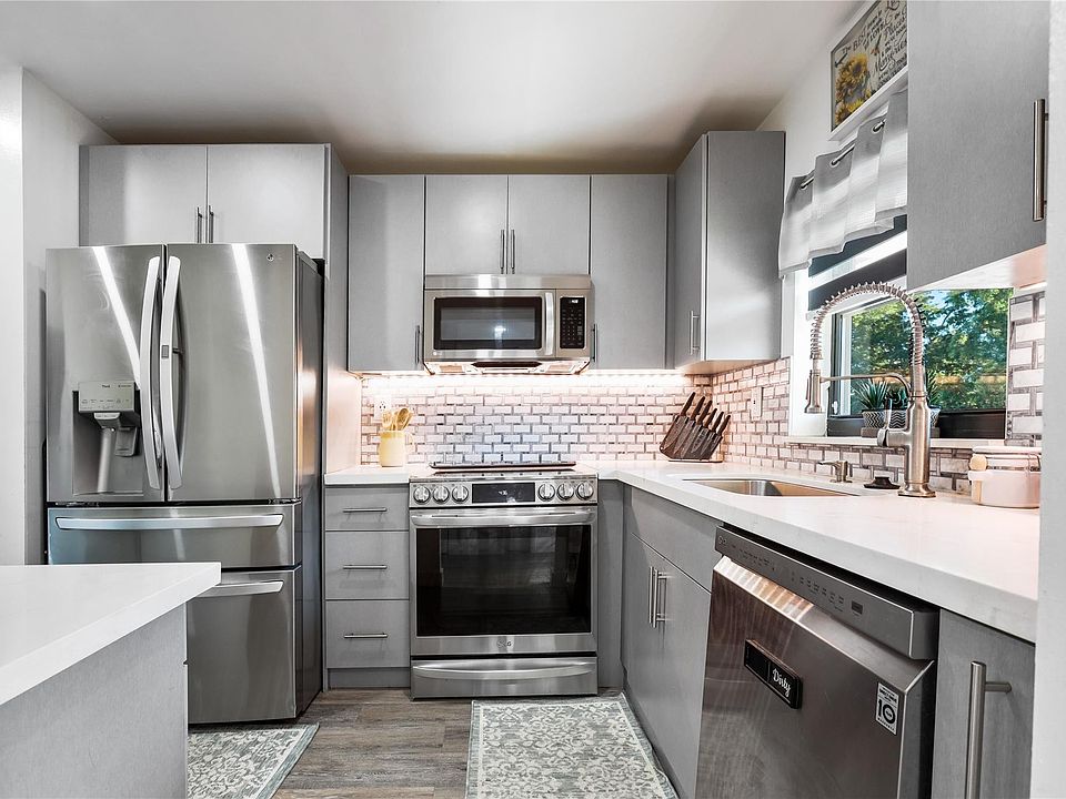 1st image of 10123 Sunrise Lakes Boulevard #307