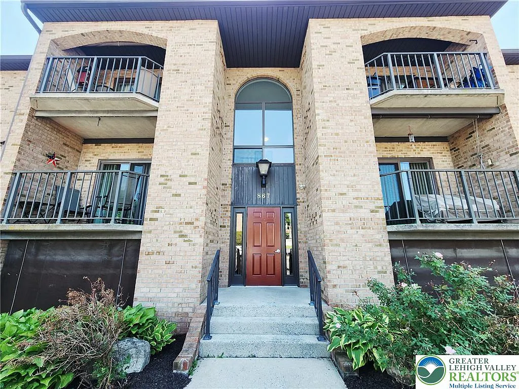 Building Photo - 867 Cold Spring Rd #5