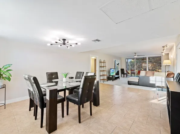 3900 Oaks Clubhouse Drive #310, Pompano Beach, FL 33069