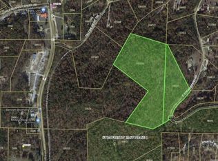 E Strawberry Rd, Hot Springs Village, AR 71909