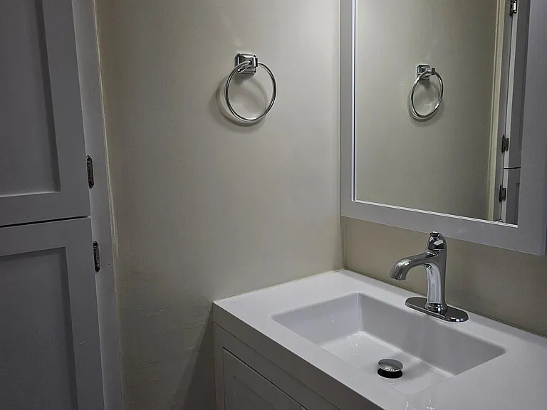 402 N Fair Oaks Ave — Photo 9