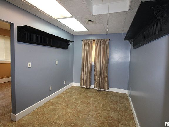 5th image of 105 W Burton Ave