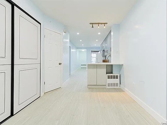 3rd image of 1132 E 105th St Floor 1