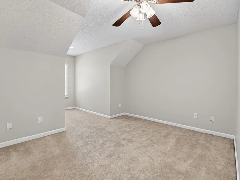 5065 Bartholomews Ln — Photo 24