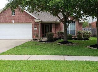523 Colony Lake Estates Dr, Stafford, TX 77477