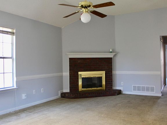 3rd image of 7146 Lynnease Dr