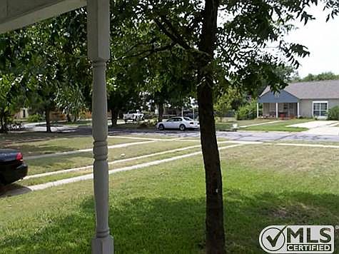 4th image of 2214 Langdon Ave