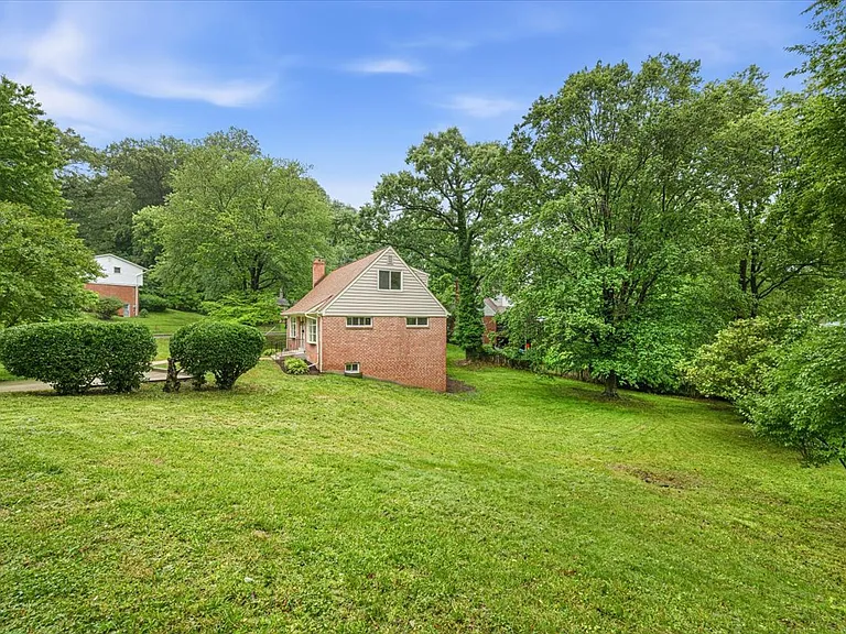 8624 Parliament Dr — Photo 47