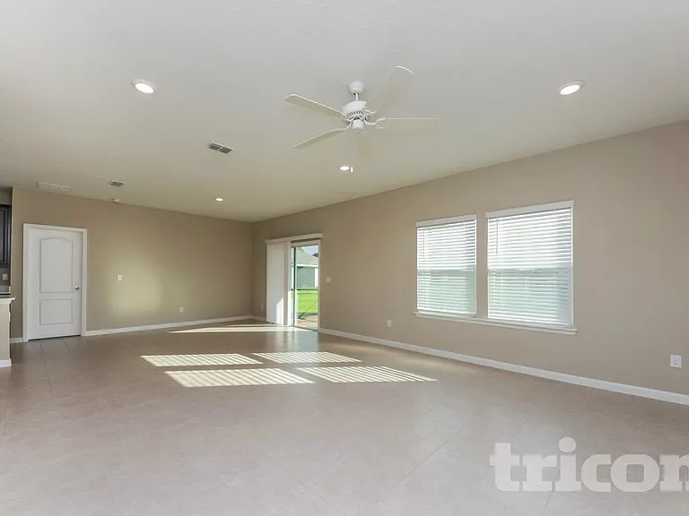 10252 Powell Creek Ct — Photo 3