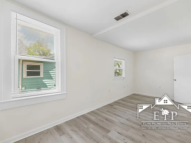 16 Gordon St — Photo 13