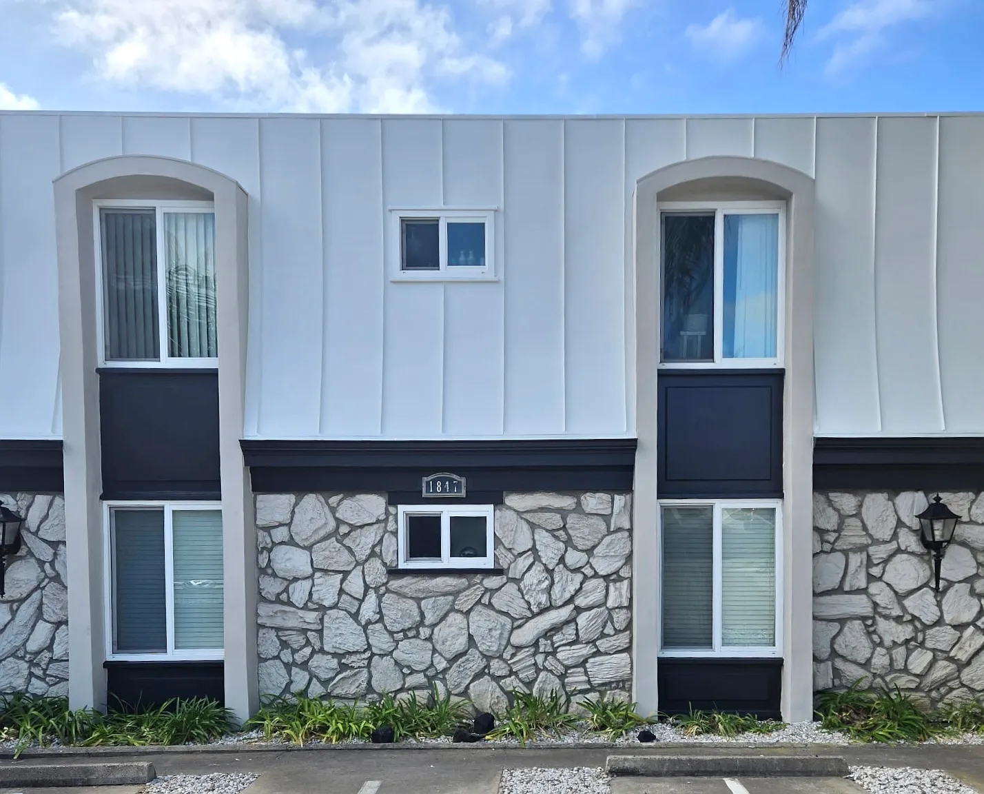 1 bed, 650 sqft, $2,200 — Photo 1