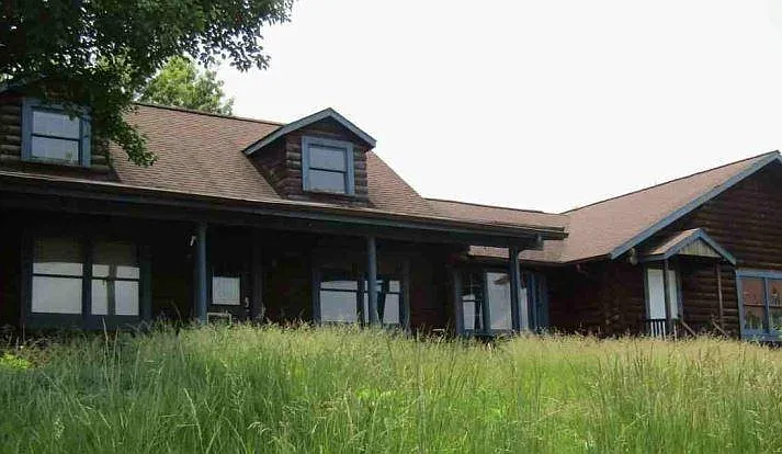 604 Kittle Rd photo 1
