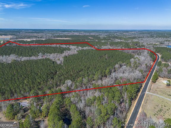3rd image of 7 Golf Course Rd
