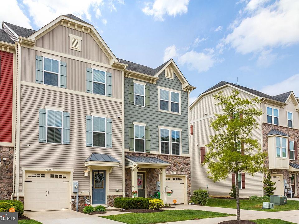 1st image of 627 Foxwood Dr