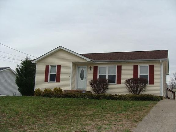 2nd image of 565 Danielle Dr