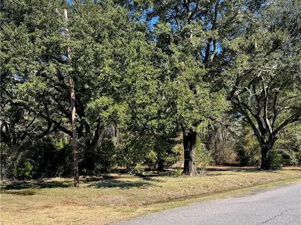 218 W McNary Cutoff Rd, Glenmora, LA 71433
