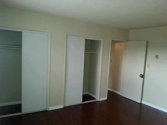3rd image of 612 N Wilcox Ave APT 7