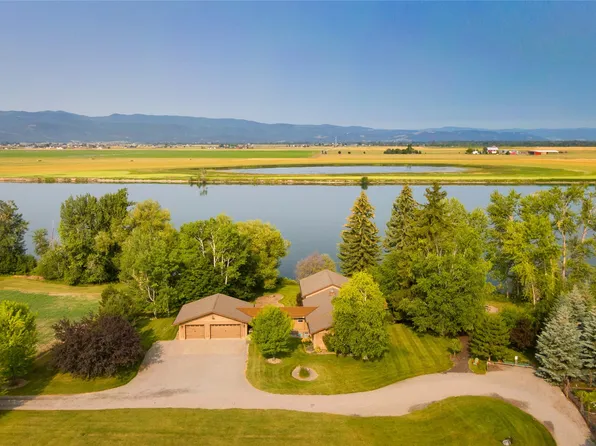 80 Ranchetts Rd, Bigfork, MT 59911
