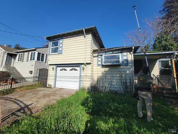 2nd image of 9500 Golf Links Road