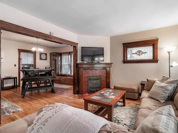 1193 Webb Rd #Id1594019p, Lakewood, OH 44107