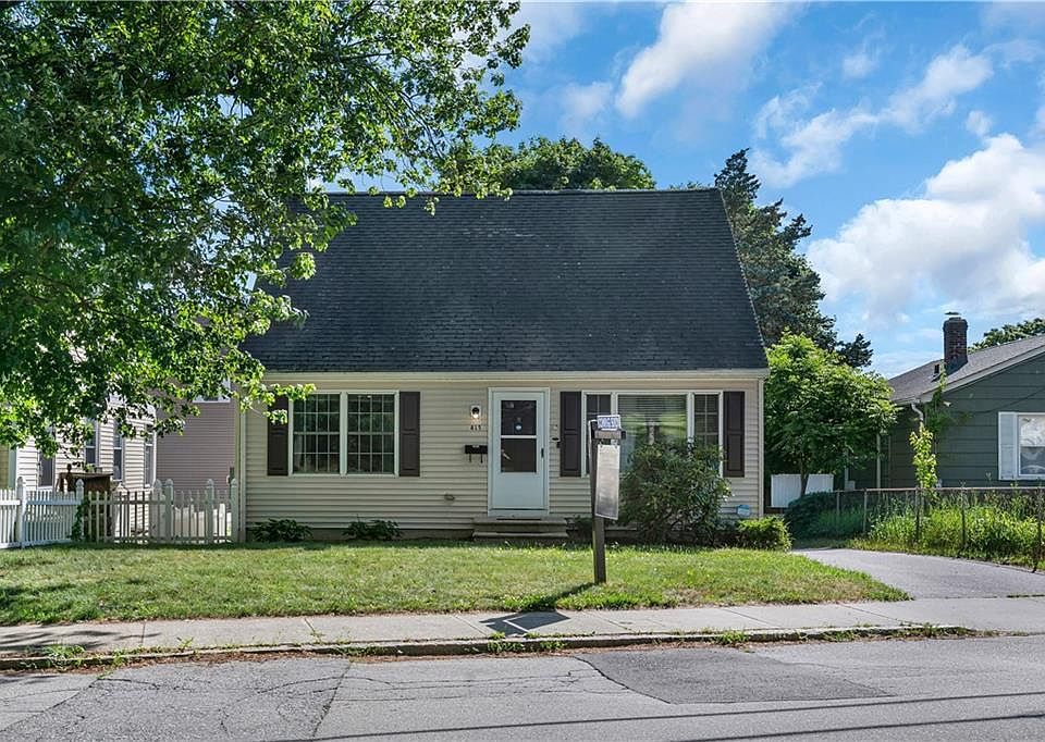 1st image of 815 Elm St