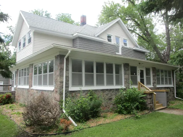 409 2nd Ave NW, Bertha, MN 56437