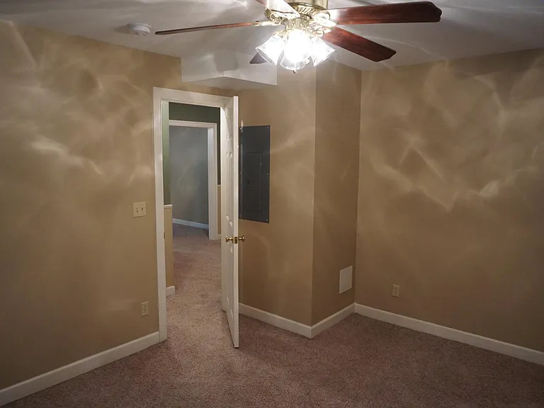 1509 Fairchild Ave — Photo 9