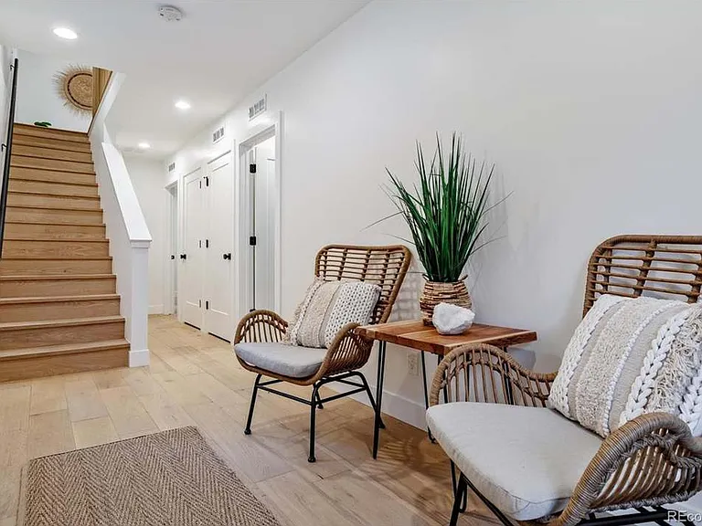 2740 N Clay St — Photo 13