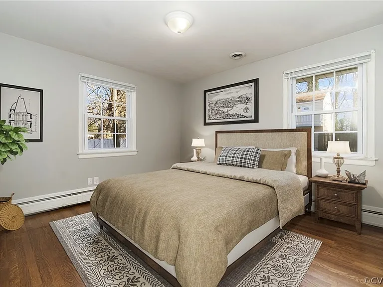 Vaughan Dr — Photo 10