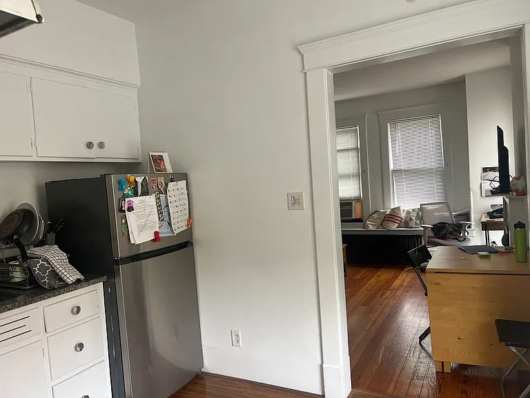 717 W Huron St #3 — Photo 9
