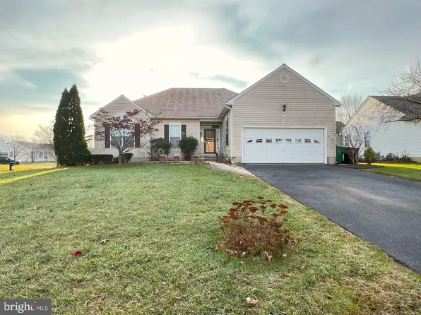 15 Wooten Ct, Dover, DE 19904