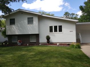 2201 12th Ave SE, Aberdeen, SD 57401