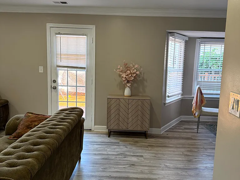 1609 Emmerton Ct — Photo 12