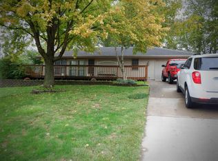 103 Illinois Ct, Marquette Heights, IL 61554