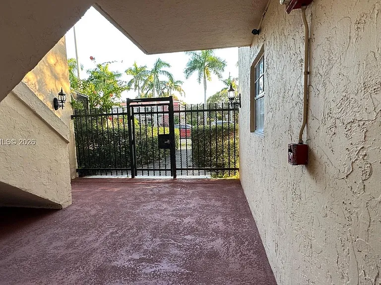10903 N Kendall Dr #227 — Photo 26
