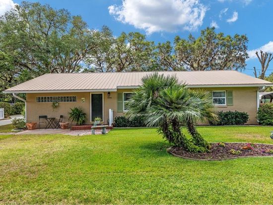 13050 SE 120th St, Ocklawaha, FL 32179