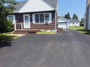 12 Linden St, Massena, NY 13662