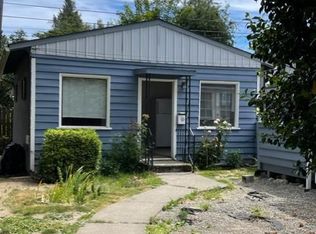 9022 31st Ave SW, Seattle, WA 98126