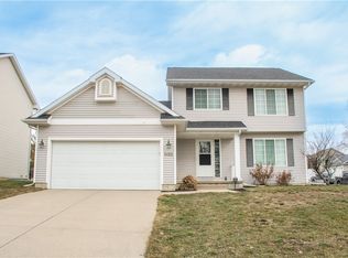 5022 Brook Ridge Cir, Des Moines, IA 50317
