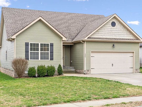 2nd image of 526 Falkland Cir