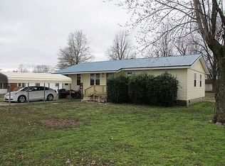 909 E Almar St, Malden, MO 63863