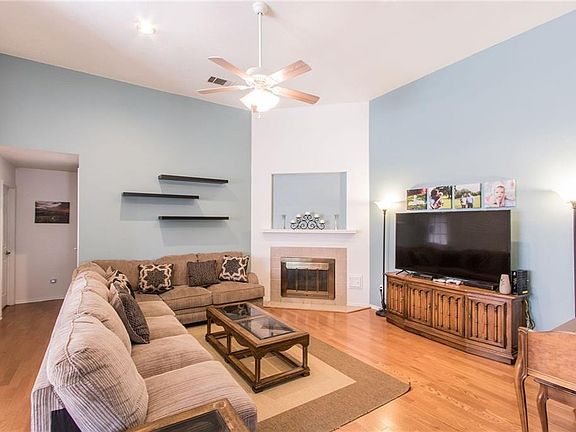 2nd image of 707 David Curry Dr