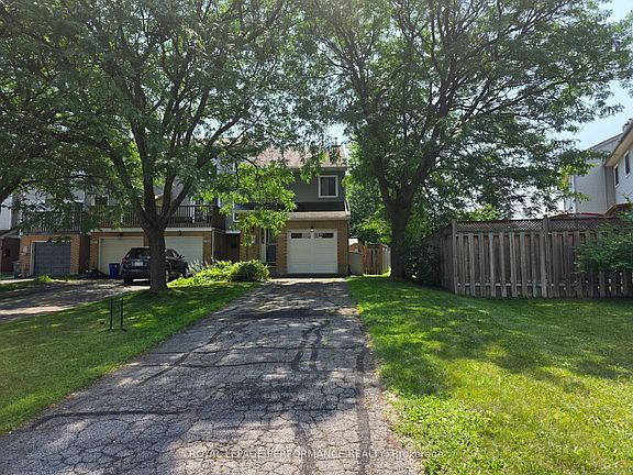 2nd image of 1403 Beaucourt Pl