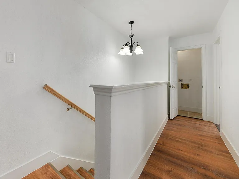 4624 San Jacinto St #D — Photo 7