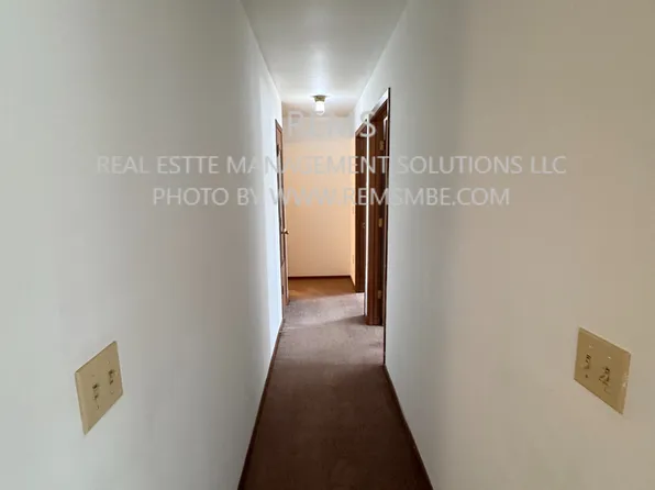 554 East Slifer Street, 554 E Slifer St APT 6, Portage, WI 53901